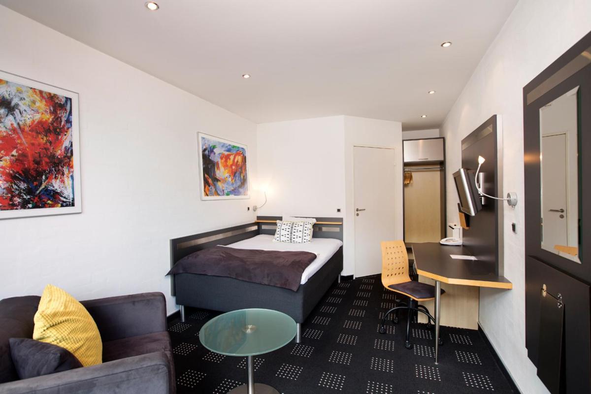 Hotel Hedegaarden Vejle Exterior photo